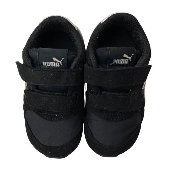 Puma Sneakers in Black. Size 6 - Picture 2 of 8